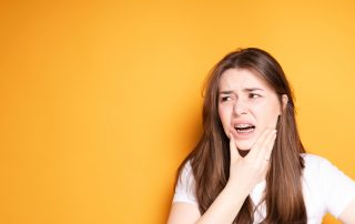 Orthodontic Emergencies: What to Do and When to Call Your Orthodontist